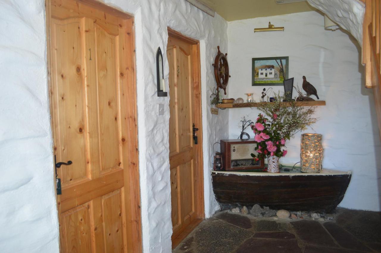 Lissyclearig Thatched Cottage Kenmare Rum bild